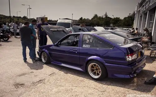 丰田ae86高清壁纸800x600分辨率查看