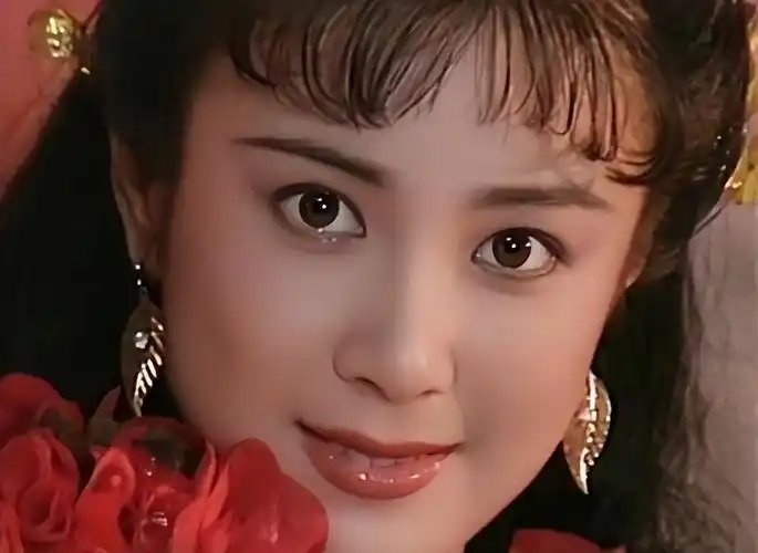 "最美妲己"傅艺伟的幻灭史:一步走错成阶下囚,她经历了什么