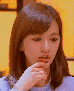 陈意涵-花瓣网|陪你做生活的设计师 | soogif soogif出品