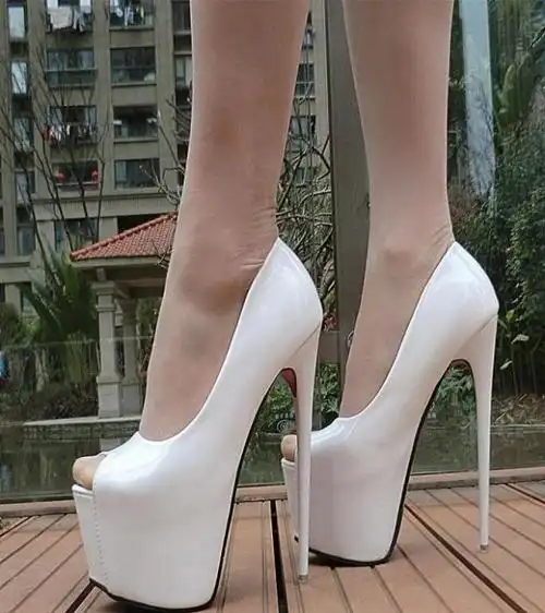 恨天高鱼嘴凉鞋职业走秀超高跟 浅口细跟17cm性感漆皮夜店单鞋女