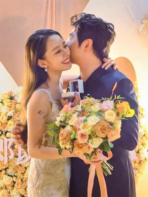 郎朗为吉娜庆生,送价值4万的dr钻戒,果然是一生唯一真爱