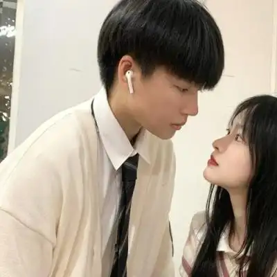 幸福甜蜜的双人情侣头像图片