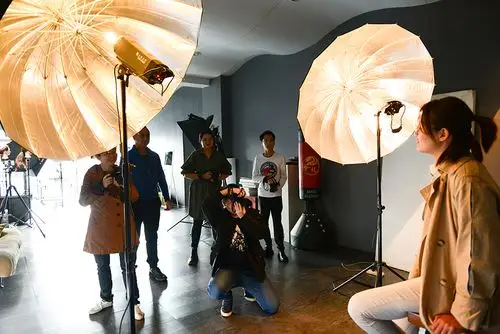 2020年11月6号摄影班学员室内拍摄花絮