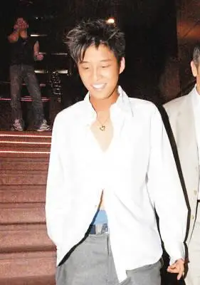 传章子怡霍启山已分手 小章主动要求探班张艺谋遭拒