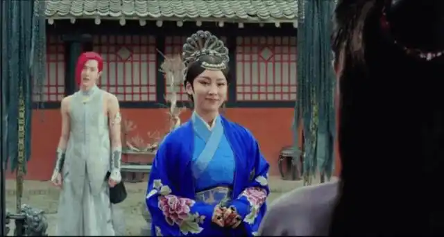 在剧中谢楠的表演其实还是在线的,她饰演的是铁扇公主一角,对于角色的