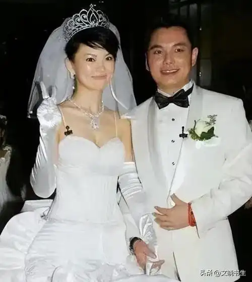 事实证明45岁最丑影后秦海璐已经走上了另一条道路