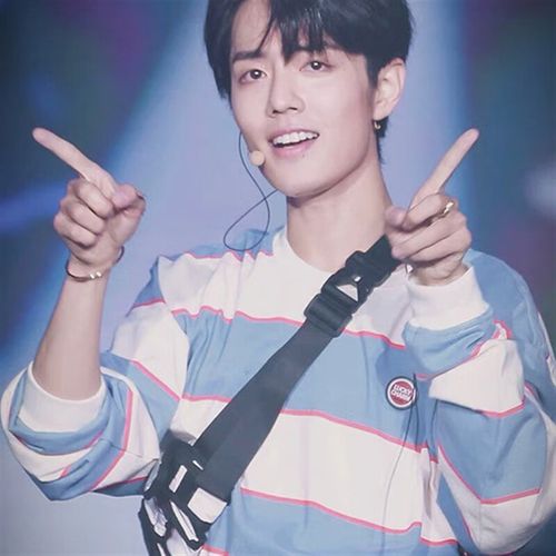 i袖t恤卫衣服小飞侠男女闺蜜情侣装薄外套夏季宽松 蓝白 蓝白条纹肖战