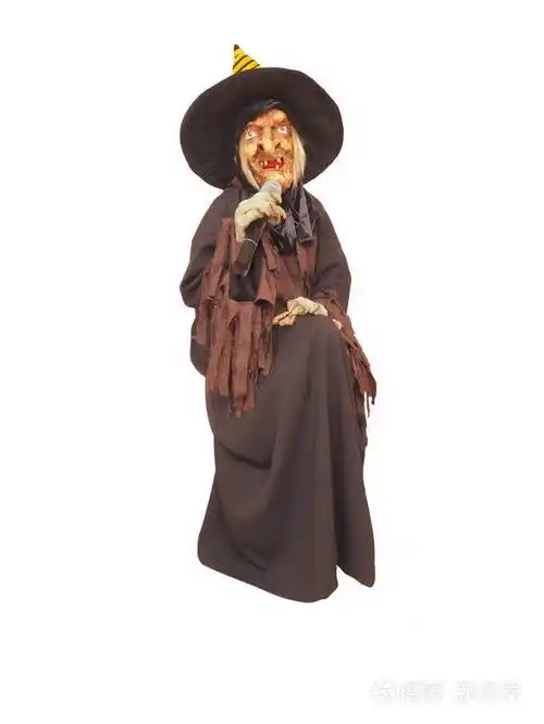 被隔离在白色背景下的可怕女巫万圣节概念