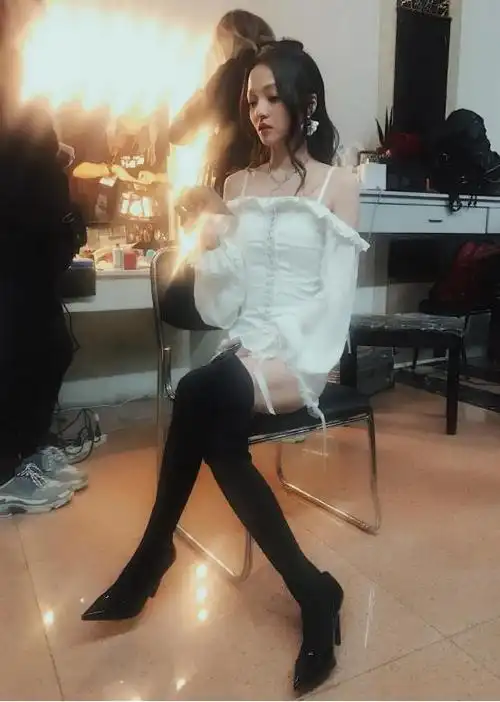 张韶涵虽然个子小但很会穿明明身高才158看起来却像170