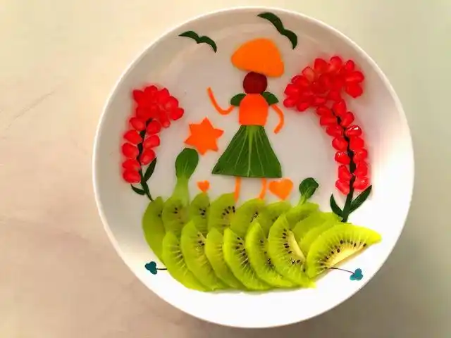 小学生果蔬拼盘的创意世界