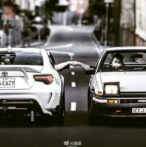 【丰田ae86】豆腐店少年的弯道梦想