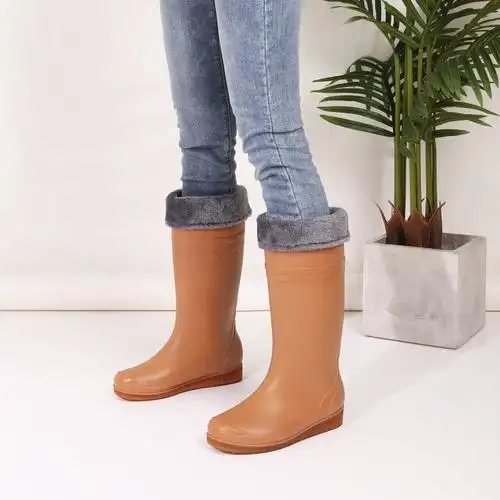 达芙妮品牌女士时尚高筒雨鞋外穿水鞋长筒雨靴加厚牛筋底水靴子防滑
