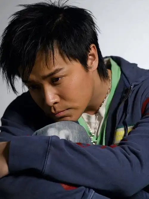 资料图片陈思成帅气写真落寞忧郁