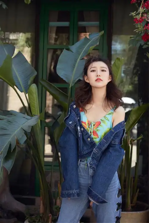 能演女主也能驾驭女二,《以你为名的青春》张鑫被捧红