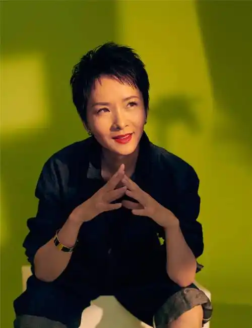 模范女婿师小红:为爱息影,为爱丁克,又因爱52岁得一子