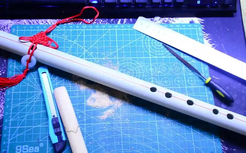 diy废物利用多余水管制作竹笛