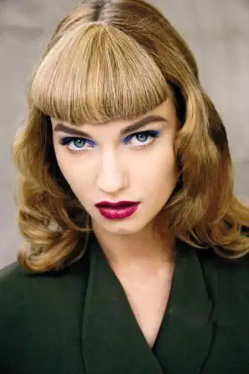 2011年欧美怀旧复古风发型图给你一个风华正茂的理由