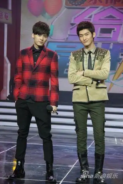 《给力星期天》上演抢亲大战 张翰李易峰大比拼