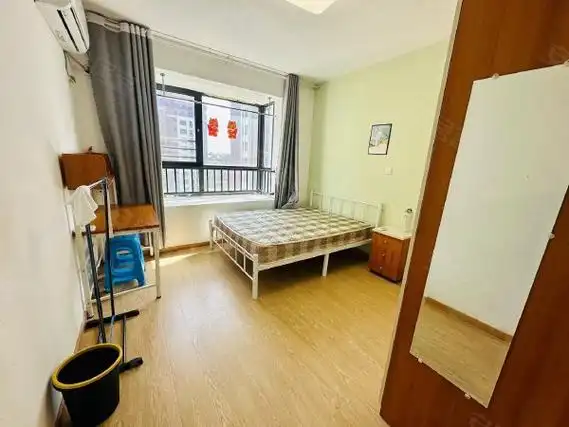 上海松江泗泾泗泾新苑(西区)近泗泾地铁口 泗泾新苑 原始主卧 独立