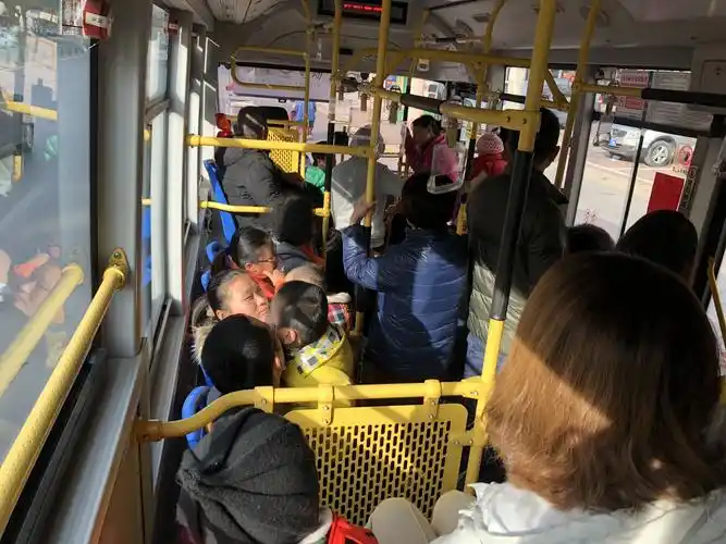 第一次坐公交车