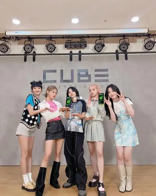 分享gidle女团melon周人气奖,可喜可贺❗️