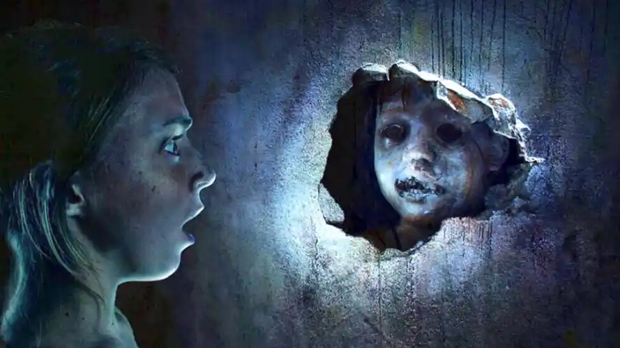 美女嘴中吐出恐怖头颅,灵魂出窍与鬼魂亲密接触,韩国恐怖电影!