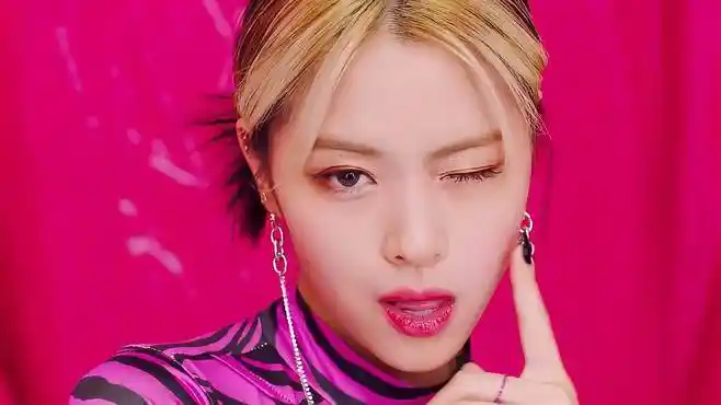 放不下的经典情怀,夏婉安《泡沫》温馨满满-音乐视频-搜狐视频