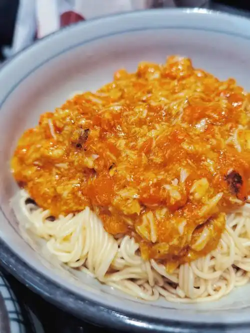 一口就上头的蟹黄面