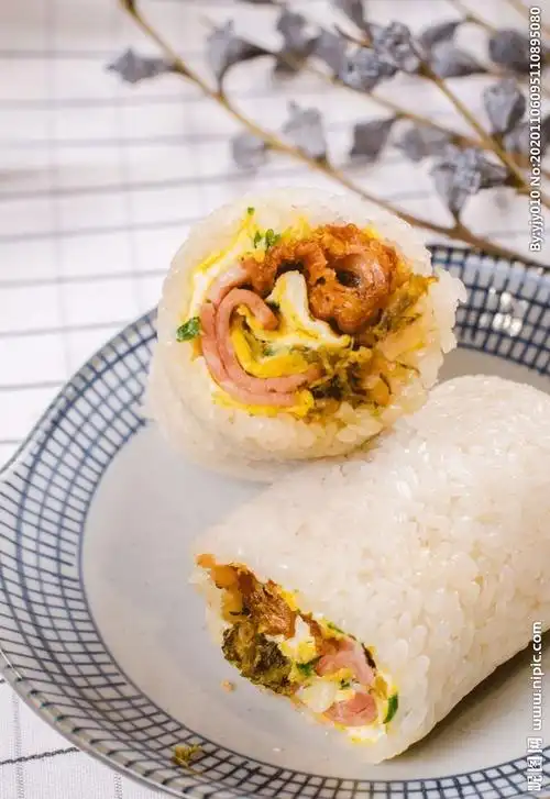 饭团摄影图__传统美食_餐饮美食_摄影图库_昵图网nipic.com