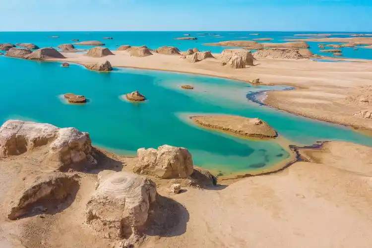 可可西里青海湖水上雅丹恶魔之眼艾肯泉