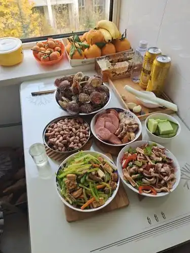 2020年11月15日 谢谢我亲爱的老爸 中午给我和漂亮的妈咪做的丰盛午餐