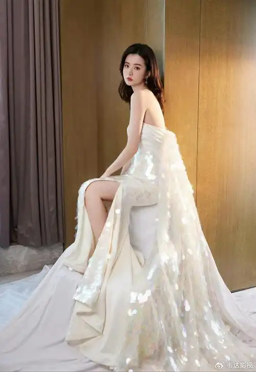 乔欣:清新漂亮身材有料的魅力女神