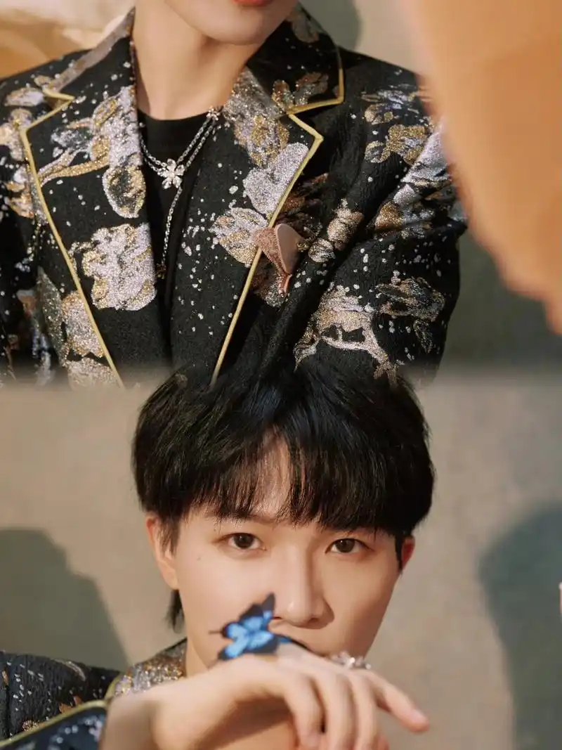 壁纸# #周深壁纸# #卡布叻_周深# #周深唱歌# #宝藏男孩周深# #周深