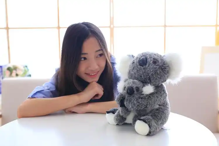 厂家可爱仿真考拉毛绒玩具公仔树袋熊玩偶送女生儿童生日礼物批发