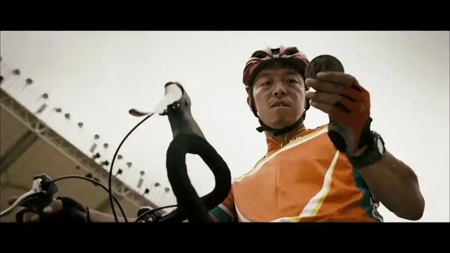 影帝黄渤平凡之路上疯狂的赛车,非常励志经典