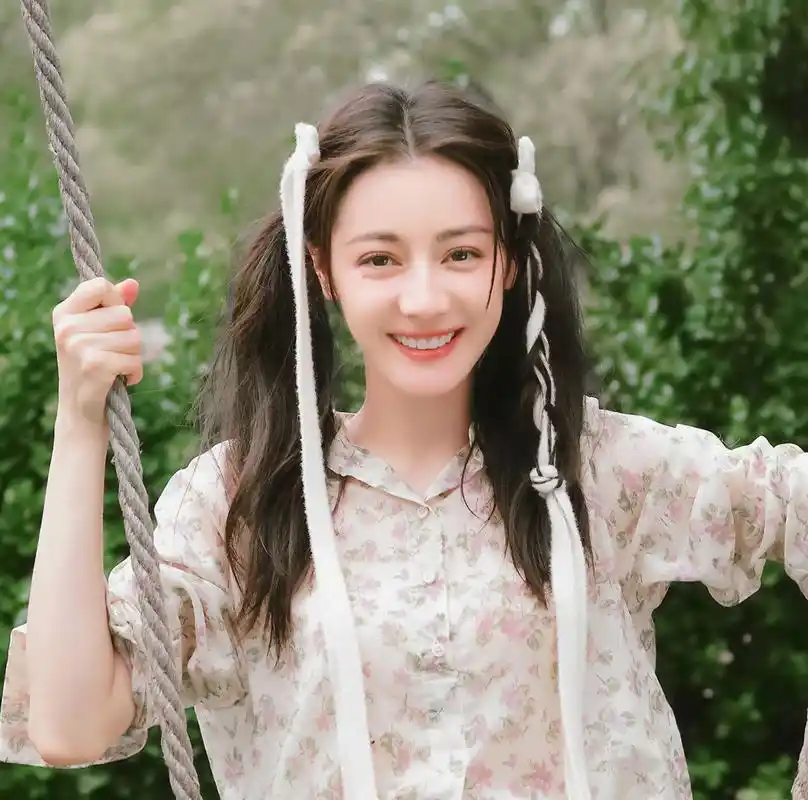 迪丽热巴头像分享,是百美少女呀[期待]#头像# #迪丽热巴