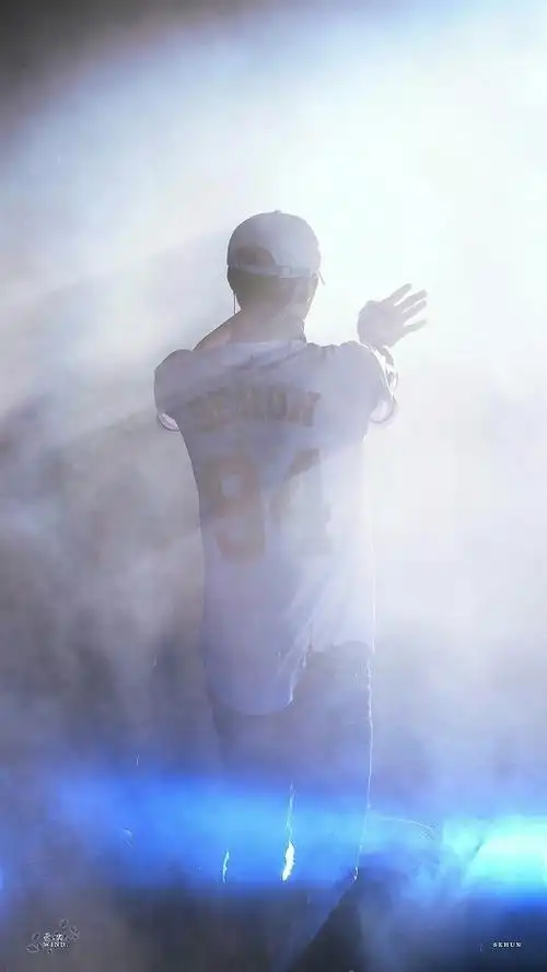 吴世勋 背影 - 堆糖,美图壁纸兴趣社区