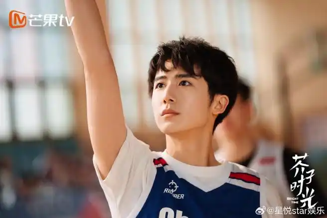 【郝富申新剧《芥子时光》正在热播 反差校霸深入人心 】 该剧主要