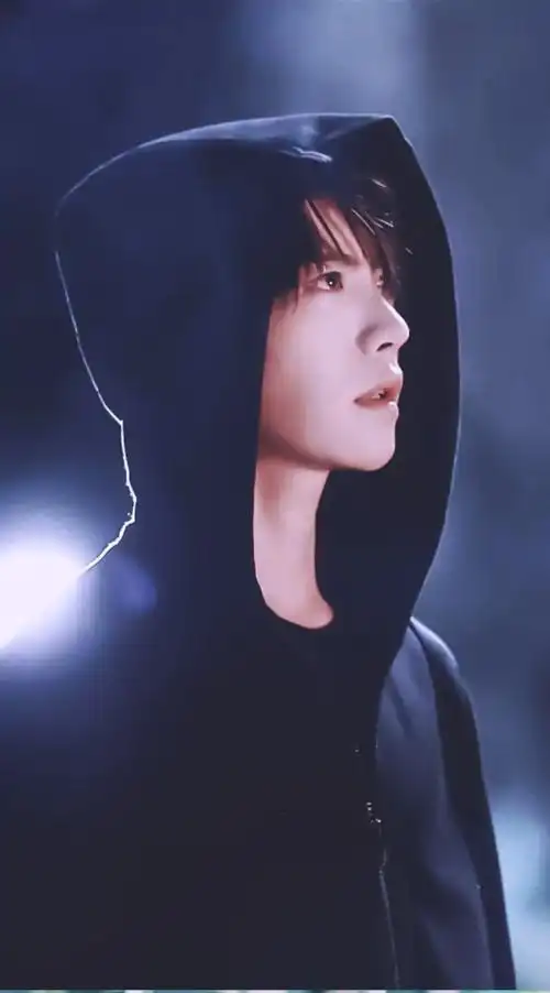 这个版本的张起灵,从不戴帽子,也不露纹身