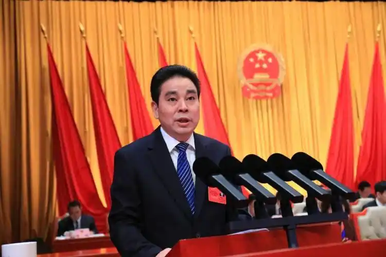 周益川举行第二次全体会议罗湖区八届人大一次会议11月4日11月4日罗湖