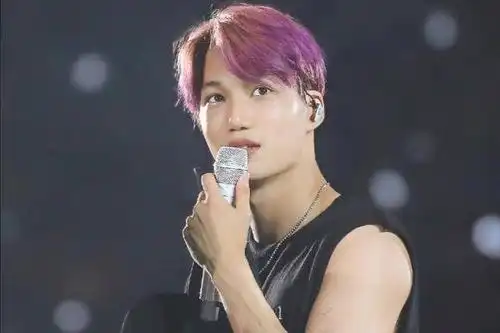 神似阿凡达?exo金钟仁近照曝光,新发型暴露大脑门备受吐槽