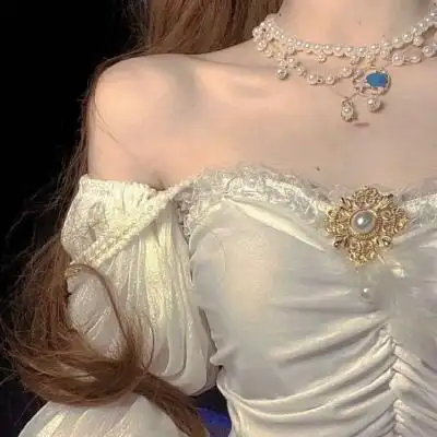 好看锁骨照片女生头像高清性感不露脸的部位女头锁骨图片