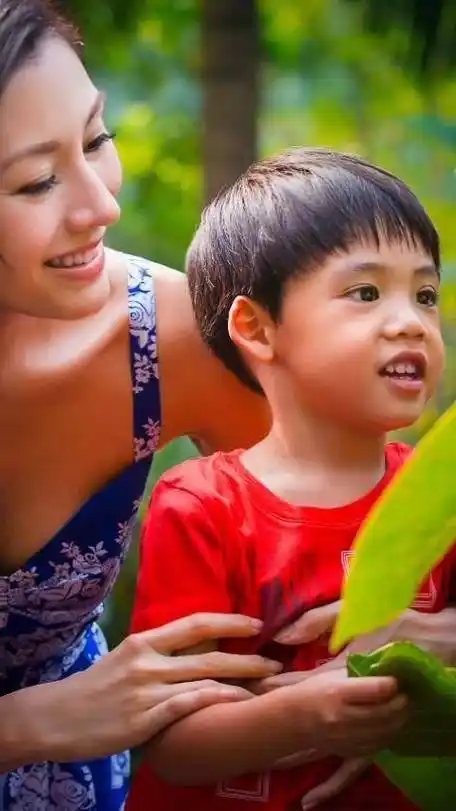 李嘉欣晒29张母子照过母亲节,儿子五官慢慢长开母亲永远盛世美颜