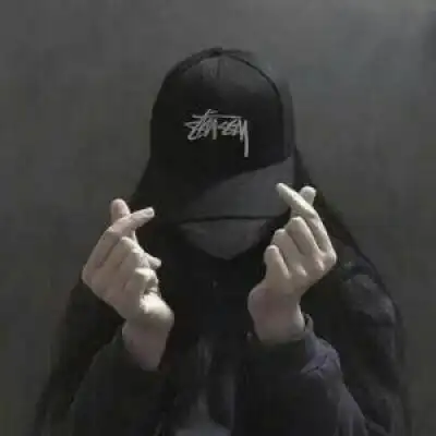 暗黑系超酷女生高清头像