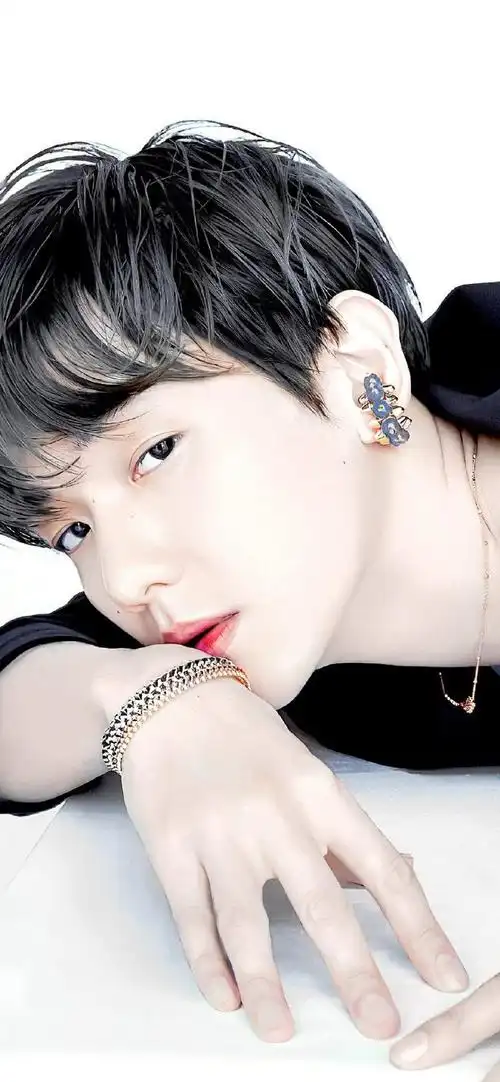 这组边伯贤锁屏壁纸,真是爱了