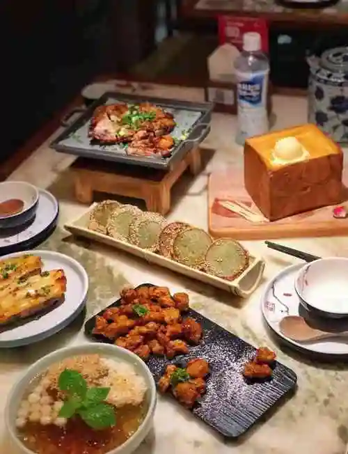 绿茶餐厅(布吉万象汇店)-"一个人孤独的告别餐,就是告别美食从此走上.