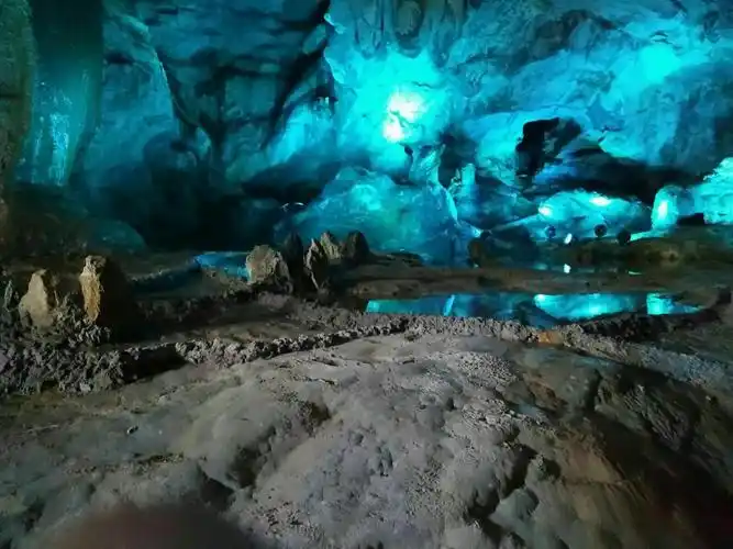 双龙洞洞口就这么漂亮了那洞内真是无与伦比