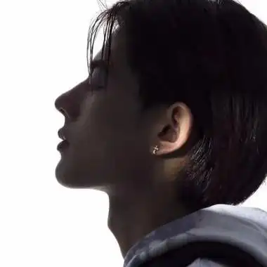 高清简约干净男生头像成熟优质的男头真的不错吧