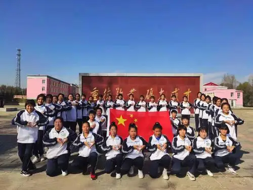 盛世华诞 致敬祖国——林口县林业中学开展迎国庆系列活动