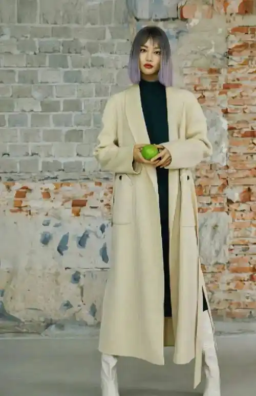 郑爽近照曝光让人认不出财产清零公司注销发文回应不欠任何人